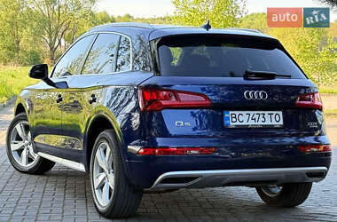 Внедорожник / Кроссовер Audi Q5 2017 в 