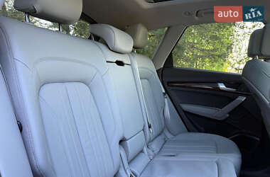 Внедорожник / Кроссовер Audi Q5 2017 в 