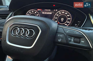 Внедорожник / Кроссовер Audi Q5 2017 в 