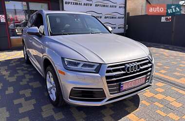 Внедорожник / Кроссовер Audi Q5 2018 в 