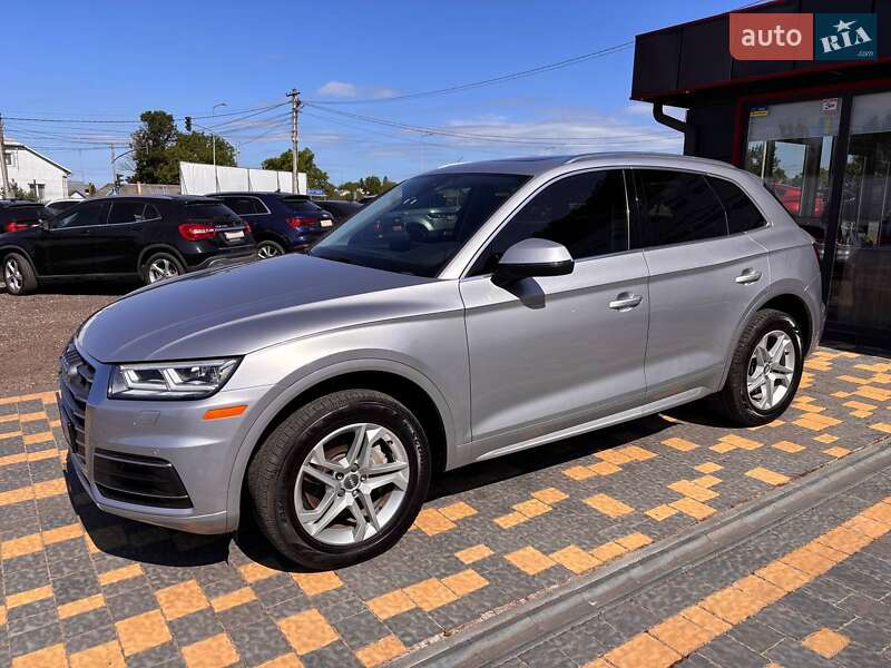 Позашляховик / Кросовер Audi Q5 2018 в Львові