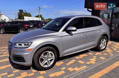 Внедорожник / Кроссовер Audi Q5 2018 в 