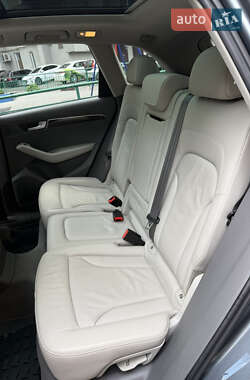 Внедорожник / Кроссовер Audi Q5 2011 в 