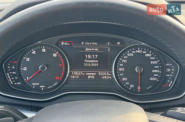 Внедорожник / Кроссовер Audi Q5 2018 в 