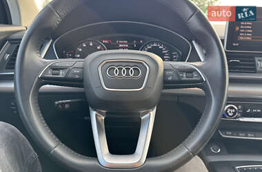Внедорожник / Кроссовер Audi Q5 2018 в 