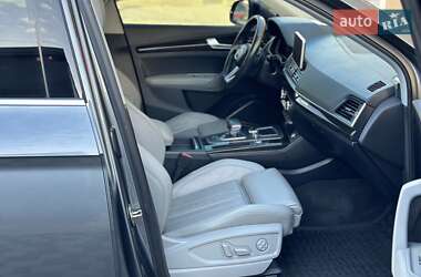 Внедорожник / Кроссовер Audi Q5 2018 в 