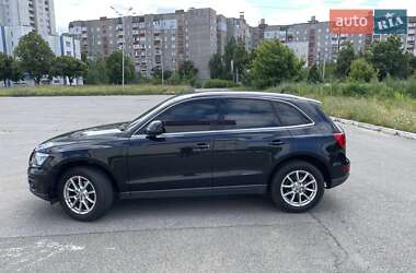 Внедорожник / Кроссовер Audi Q5 2011 в 