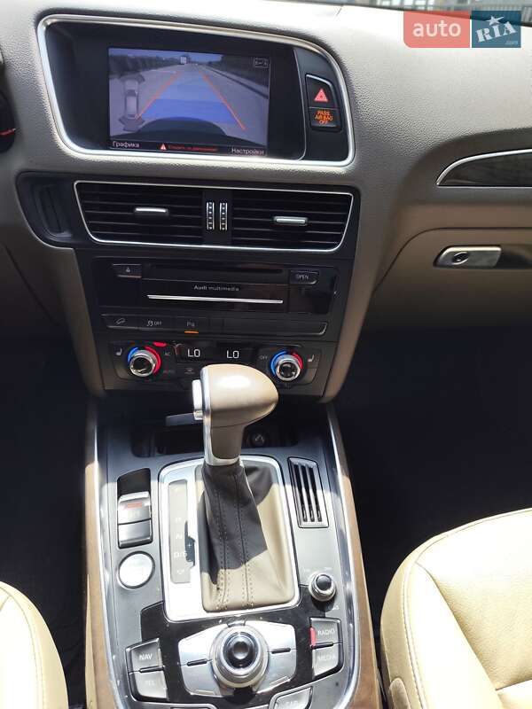 Внедорожник / Кроссовер Audi Q5 2013 в Луцке