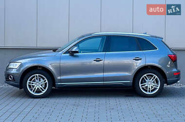 Внедорожник / Кроссовер Audi Q5 2016 в 