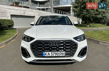 Позашляховик / Кросовер Audi Q5 2021 в Києві