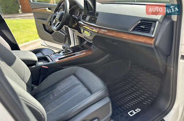 Внедорожник / Кроссовер Audi Q5 2021 в 
