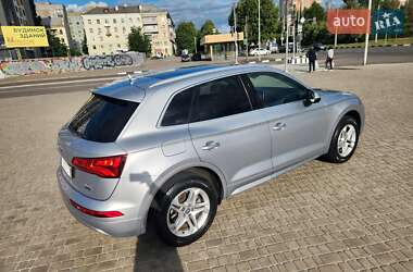 Внедорожник / Кроссовер Audi Q5 2017 в 