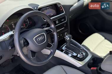 Внедорожник / Кроссовер Audi Q5 2015 в 
