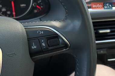 Внедорожник / Кроссовер Audi Q5 2015 в 