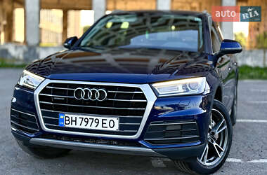 Внедорожник / Кроссовер Audi Q5 2017 в 