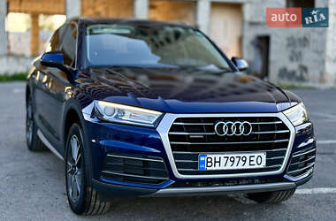 Внедорожник / Кроссовер Audi Q5 2017 в 