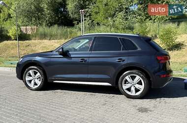 Внедорожник / Кроссовер Audi Q5 2017 в 