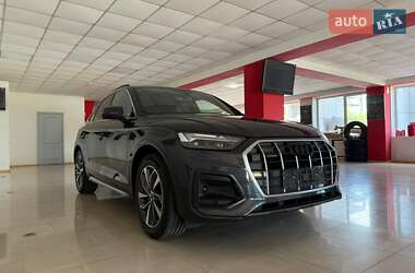 Внедорожник / Кроссовер Audi Q5 2022 в 