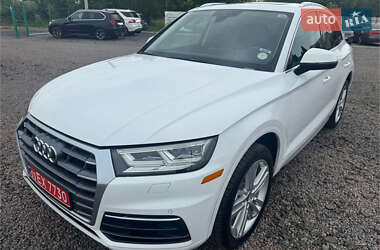 Внедорожник / Кроссовер Audi Q5 2018 в 
