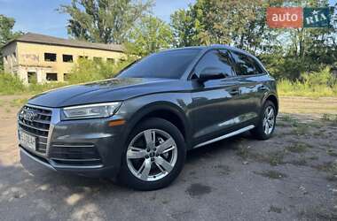 Внедорожник / Кроссовер Audi Q5 2017 в 