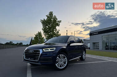 Позашляховик / Кросовер Audi Q5 2017 в Мукачевому