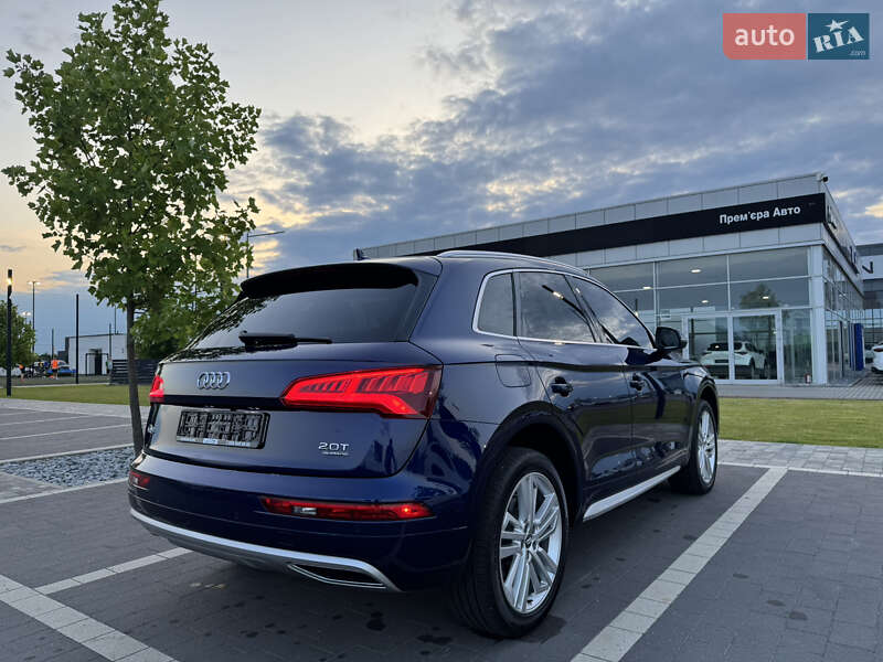Внедорожник / Кроссовер Audi Q5 2017 в Мукачево