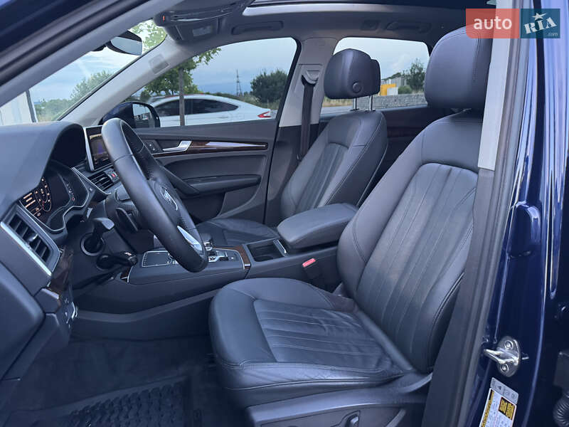 Внедорожник / Кроссовер Audi Q5 2017 в Мукачево