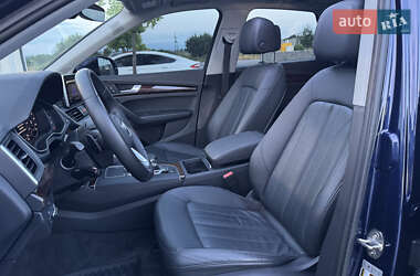 Внедорожник / Кроссовер Audi Q5 2017 в 