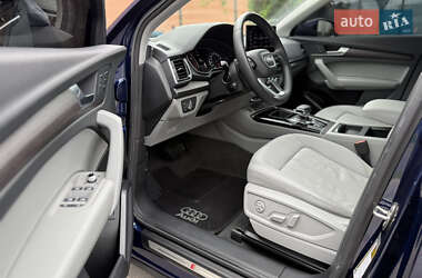 Внедорожник / Кроссовер Audi Q5 2022 в 