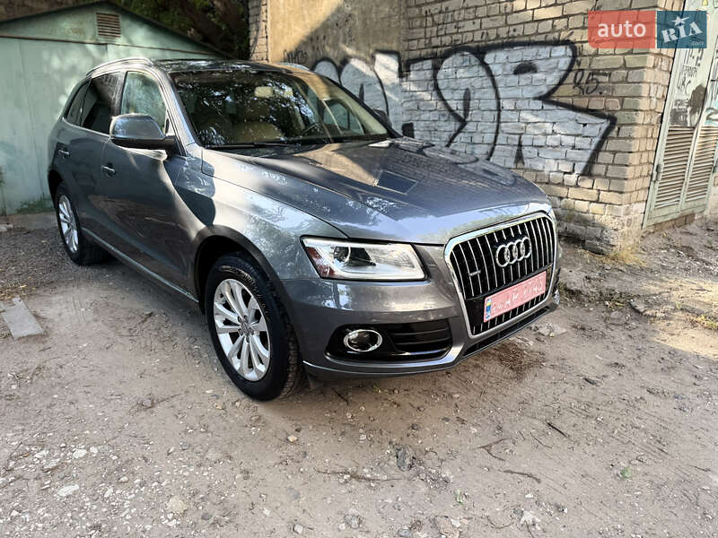 Внедорожник / Кроссовер Audi Q5 2014 в 