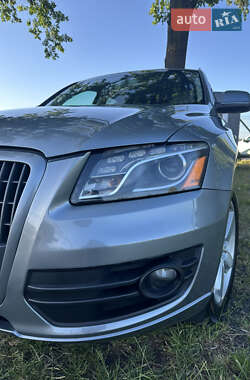 Внедорожник / Кроссовер Audi Q5 2011 в 