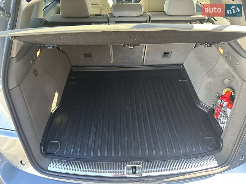 Внедорожник / Кроссовер Audi Q5 2011 в Луцке