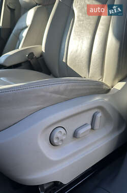 Внедорожник / Кроссовер Audi Q5 2011 в 