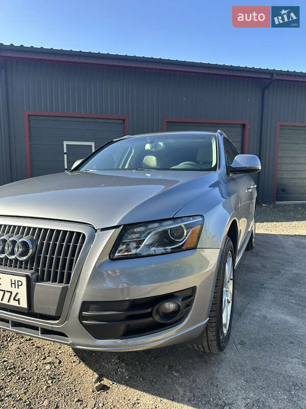 Внедорожник / Кроссовер Audi Q5 2011 в Луцке
