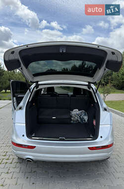 Внедорожник / Кроссовер Audi Q5 2012 в 