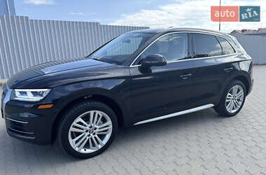 Внедорожник / Кроссовер Audi Q5 2018 в 
