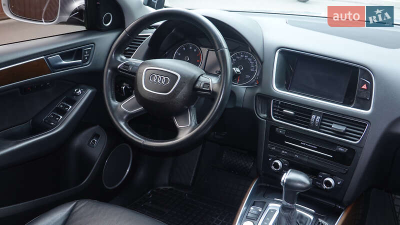 Внедорожник / Кроссовер Audi Q5 2016 в Львове