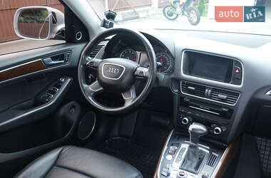 Внедорожник / Кроссовер Audi Q5 2016 в 