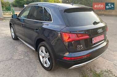 Позашляховик / Кросовер Audi Q5 2018 в 