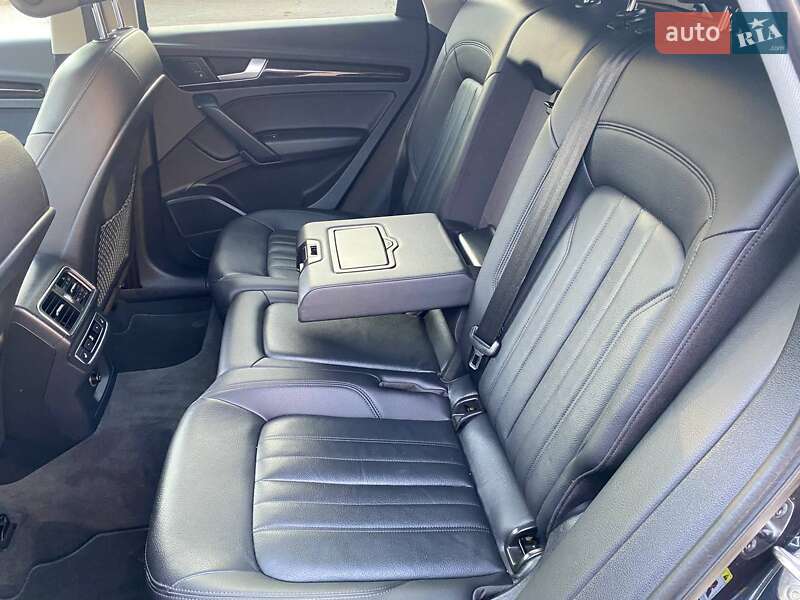 Позашляховик / Кросовер Audi Q5 2018 в Дніпрі