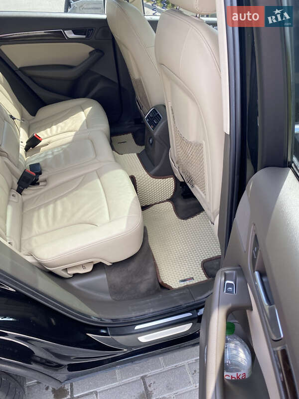 Внедорожник / Кроссовер Audi Q5 2012 в Золочеве