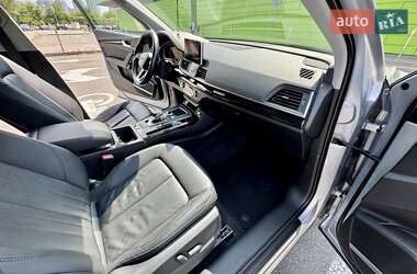 Внедорожник / Кроссовер Audi Q5 2018 в 
