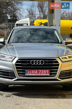 Внедорожник / Кроссовер Audi Q5 2019 в 