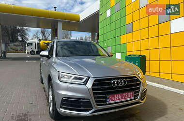 Внедорожник / Кроссовер Audi Q5 2019 в 