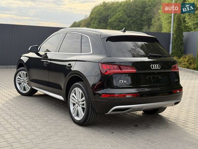 Внедорожник / Кроссовер Audi Q5 2020 в Тернополе