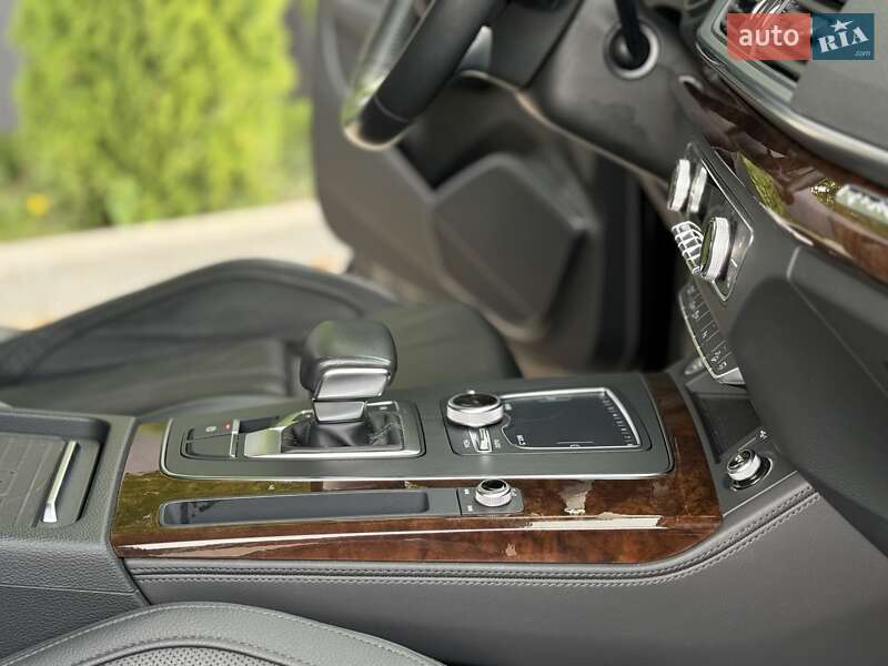 Внедорожник / Кроссовер Audi Q5 2020 в Тернополе