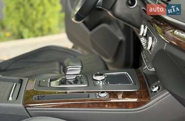 Внедорожник / Кроссовер Audi Q5 2020 в 