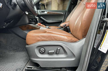 Внедорожник / Кроссовер Audi Q5 2010 в 