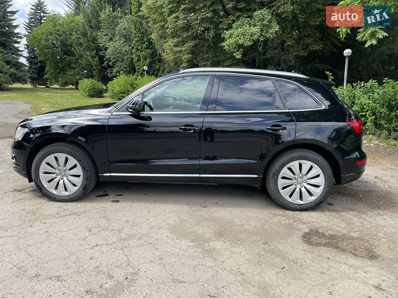 Внедорожник / Кроссовер Audi Q5 2012 в Луцке