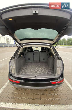 Внедорожник / Кроссовер Audi Q5 2009 в 